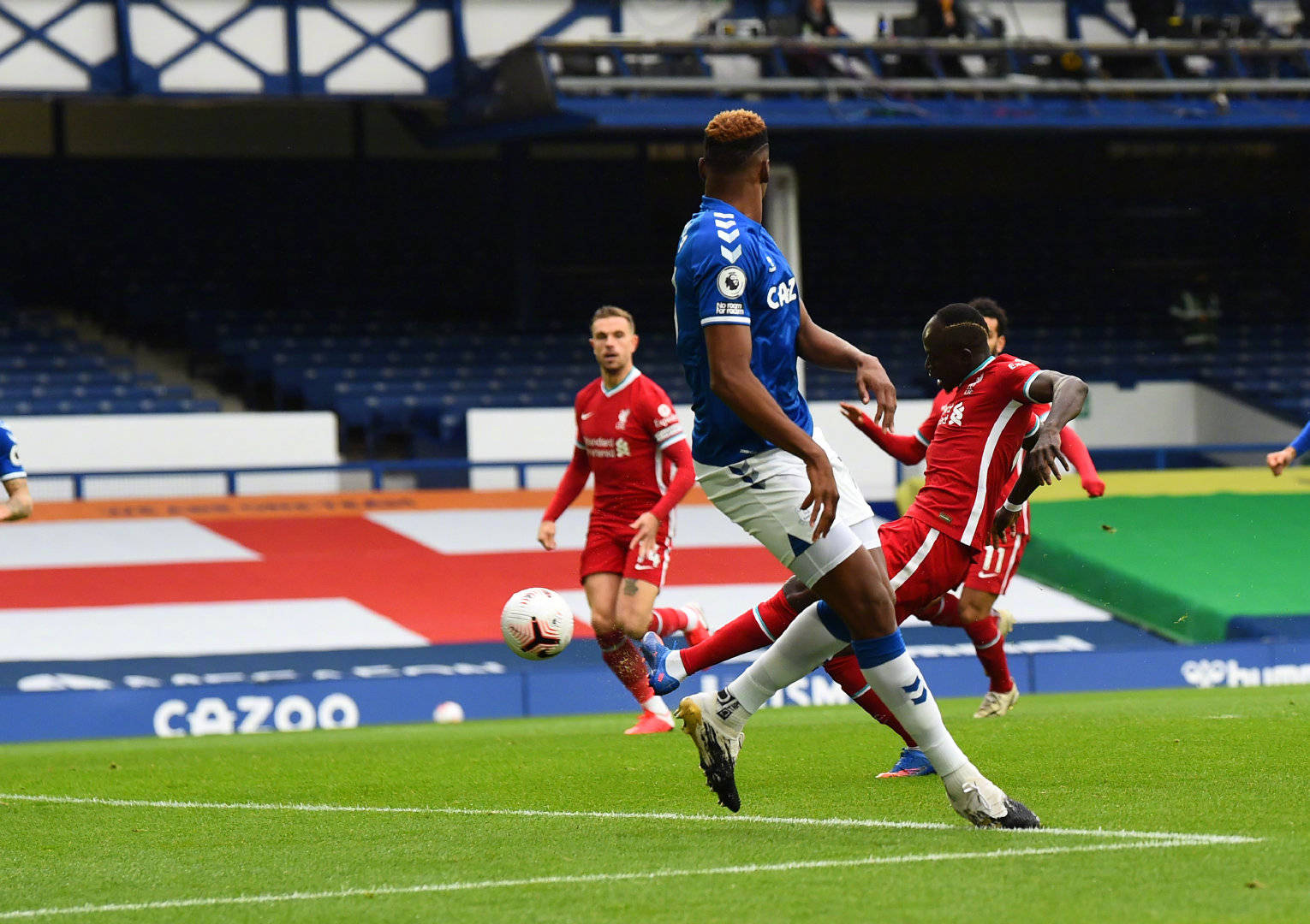 稳守反击的 稳守反击的